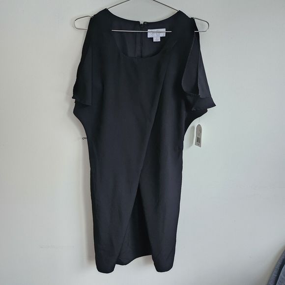 NWT Jessica Simpson Black Dress Overlay Detail Split Shoulder Sleeve Sz 4. - Picture 1 of 9